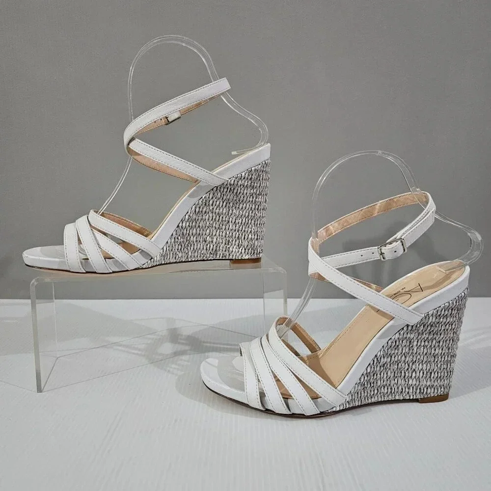 Agl dora ankle